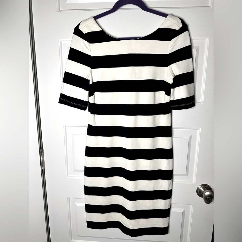 New with tags, black and white striped Banana Republic dress size 6